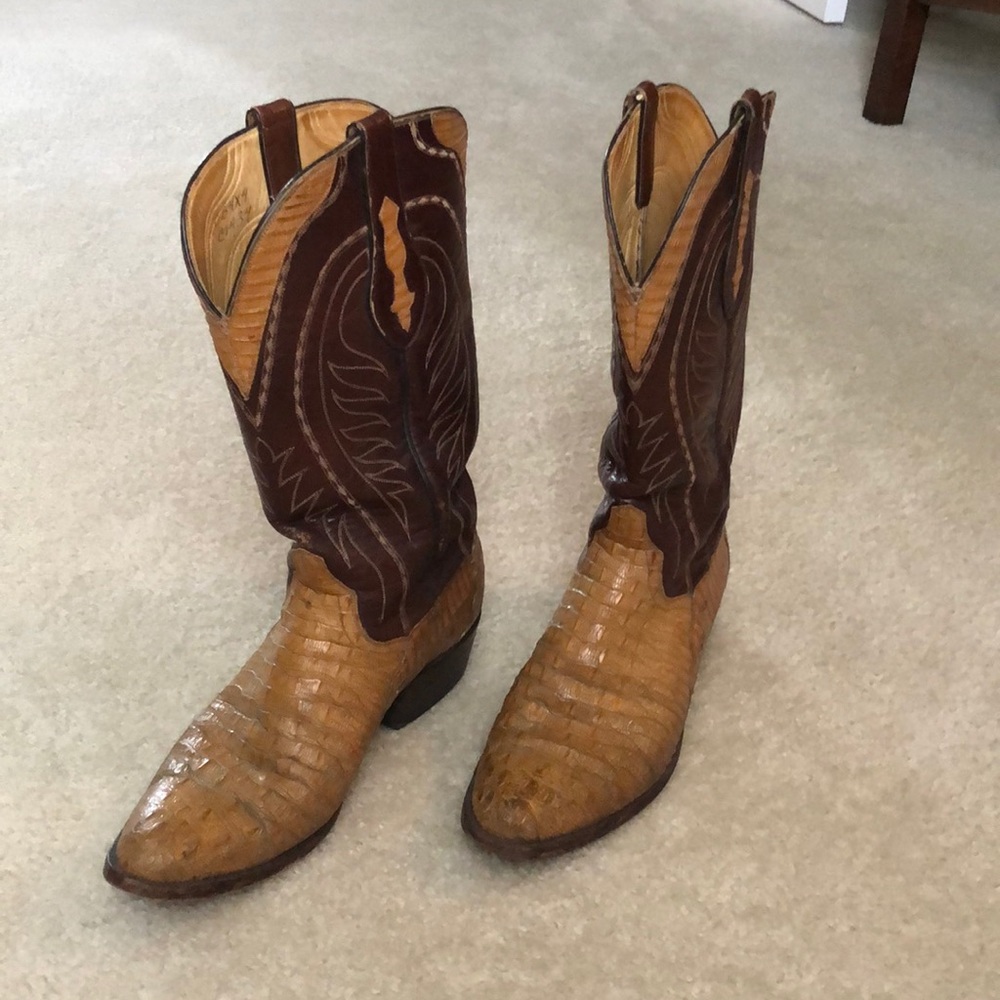 Custom alligator boots
